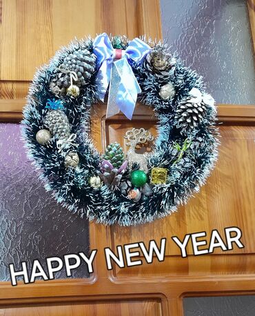 Yeni il oyuncaqları və bəzəkləri: Yeni il və Milad qapı bəzəyi – əl işidir Qiymət 13-25 AZN-DİR. - — 3