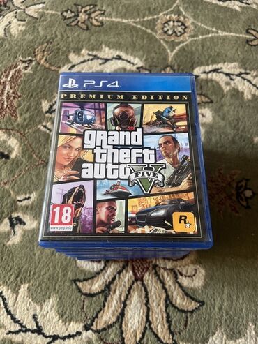 плей стейшын: Grand Theft Auto V: Premium Edition для PlayStation 4 - Формат