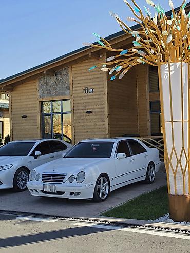 x class: Mercedes-Benz E-Class: 2001 г., 4.3 л, Автомат, Бензин, Седан — 2