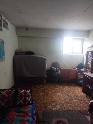 Продажа квартир: 1 комната, 19 м², Общежитие и гостиничного типа, 4 этаж, Старый ремонт