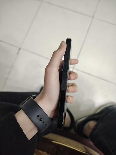 14 mini: Məhsul: Qara rəngli smartfon üçün sərt qoruyucu örtük (case) Təsvir — 5