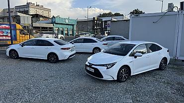 Продажа авто: Toyota Levin: 2022 г., Гибрид, Седан — 8