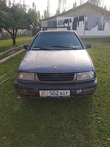 Volkswagen: Volkswagen Vento: 1994 г., 1.8 л, Механика, Бензин, Седан — 9