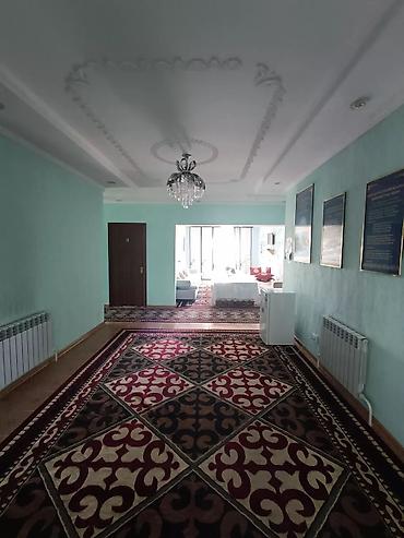 Посуточная аренда квартир: 6 комнат и более, Телевизор, Круглосуточное заселение, Парковка — 8