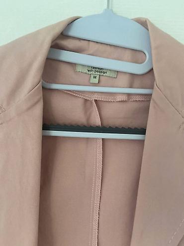 pull and bear mantili: Ženski sako “Fashion with Passion” – veličina M - Boja: puder roze - — 2