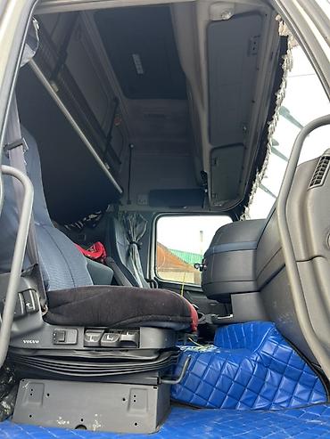 Тягачи: Тягач, Volvo, 2007 г., Бортовой — 6