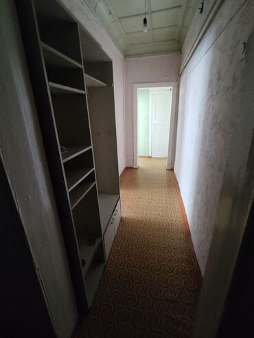 ош сниму квартиру: 2 бөлмө, 44 кв. м, Хрущевка, 1 кабат, Косметикалык ремонт