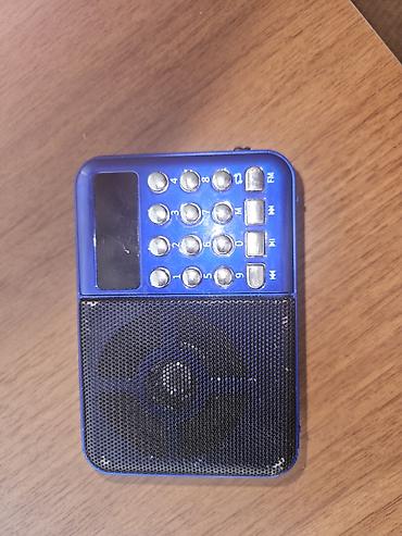 mp3 pleyer: Kompakt portativ musiqi çaları və FM radio Xüsusiyyətlər: - Model: C3 — 3