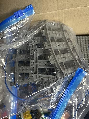 продаю манеты: 64,6 КГ Оригинального LEGO Три коробки 60 х 40 х 40 см каждая Смогу — 9