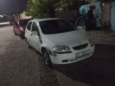 Daewoo: Daewoo Kalos: 2003 г., 0.4 л, Механика, Бензин, Седан