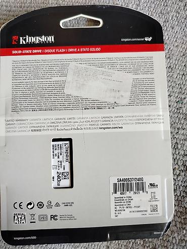 zepter kula: Hard disk Kingston A400 SSD od 240 GB, koji koristi 2.5-inčni SATA — 2