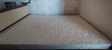 двухспальная мебель: Эки кишилик Керебет, Колдонулган