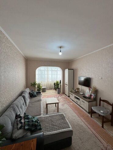 продажа квартир, бишкек 3 комн кв 106 серии: 3 комнаты, 68 м², 105 серия, 3 этаж, Евроремонт