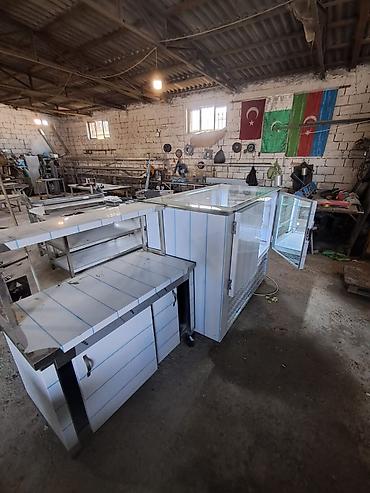 vitrin panel: Mağaza vitrin-barlı soyuducu stend - İki bölməli vitrin sistemi: ön — 2