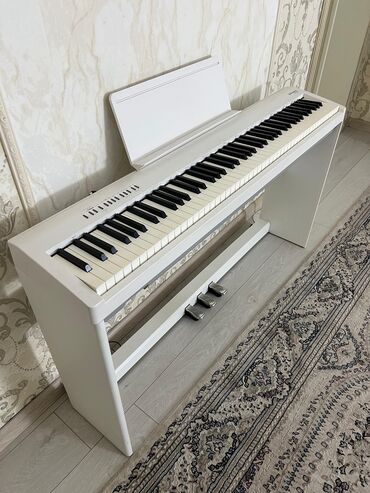 Пианино: Модель Roland FP-30Х — это цифровое портативное фортепиано, которое