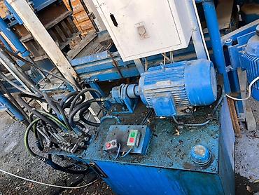 Другое оборудование для производства стройматериалов: Вибропресс линия для производства стеновых материалов Комплект — 2