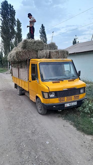 авто фреон: Грузовой микроавтобус/бортовой фургон жёлтого цвета. - Тип кузова — 1