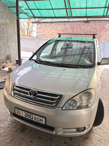 Портер, грузовые перевозки: Toyota Avensis Verso: 2003 г., 2 л, Механика, Бензин, Минивэн