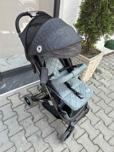 Kolica za bebe: Prodajem nova kolica nikada se dete bije vozilo u njima imaju i