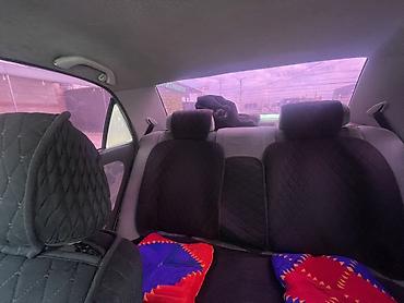 Унаа сатуу: Mitsubishi Carisma: 1997 г., 1.6 л, Кол менен иштөөчү, Бензин, Седан — 5