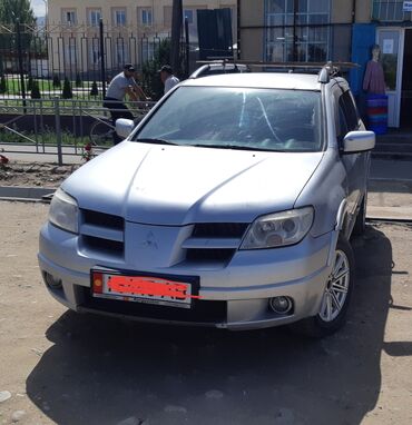 шашылыш сатам: Mitsubishi Outlander: 2007 г., 2.4 л, Механика, Бензин, Жол тандабас