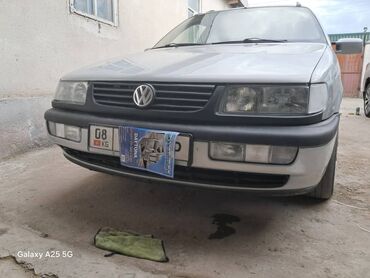 продаю авто в расрочку: Volkswagen Passat: 1995 г., 1.6 л, Механика, Бензин