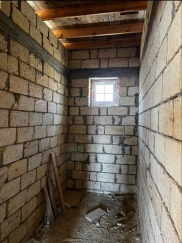 Tikinti işləri: 2 mərtəbəli daş ev karkası - Layihə: geniş eyvanlı, sütunlu fasad; — 16