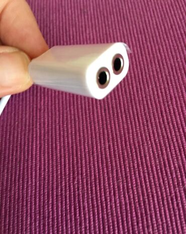 аксессуары для акустической гитары: 2 nəfərlik səs paylayıcı kabel splitter. Dörd zolağlı 3.5 mm 1 audio