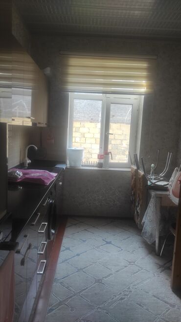 Həyət evləri və villaların satışı: 4 otaqlı, 2 kv. m, Kredit yoxdur, Orta təmir — 9