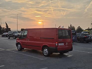 ikinci el radiatorlar: Ford Transit: 2.2 l | 2009 il 196000 km Van body type — 4