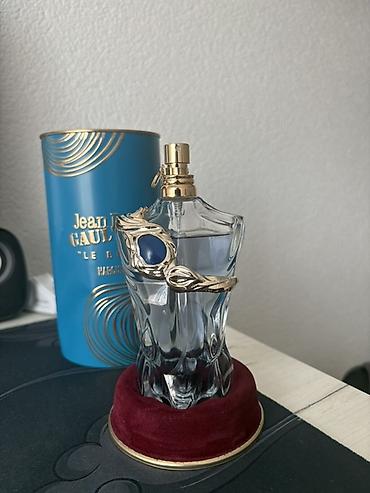 Jean Paul Gaultier “Le Beau” Narcisse – muški parfem (Eau de Parfum na lalafo.rs Jean Paul Gaultier “Le Beau” Narcisse – muški parfem (Eau de Parfum