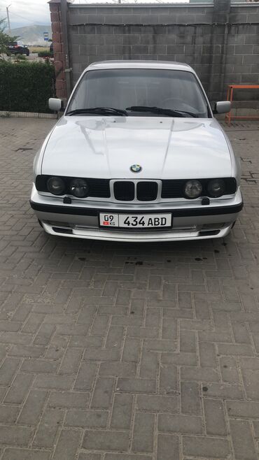 BMW: BMW 5 series: 1992 г., 2.5 л, Механика, Бензин, Седан