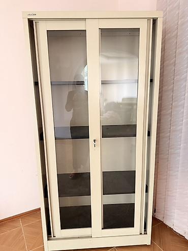 Metall şkaf – şüşə sürgülü qapılarla - Material: qalın metal gövdə lalafo.az -da Metall şkaf – şüşə sürgülü qapılarla - Material: qalın metal gövdə