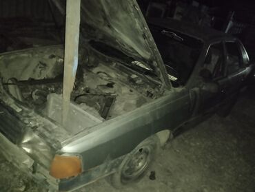Audi: Audi 100: 1987 г., 2.2 л, Механика, Бензин, Седан