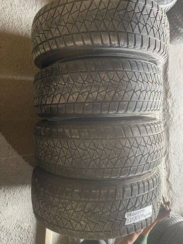 Шины: Шины 225 / 60 / R 17, Зима, Б/у, Комплект, Легковые, Япония, Bridgestone