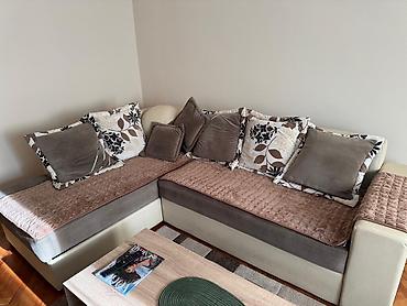 Ugaone garniture: KOMPLETNA DNEVNA SOBA Ugaona, tv komoda, dve police i sto. - — 1