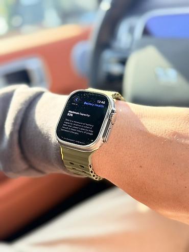 google pixel watch 2: Apple Watch Ultra (49 мм), титановый корпус, оливковый спортивный — 4