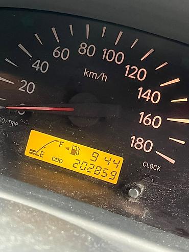 Toyota: Toyota Raum: 2000 г., 1.5 л, Автомат, Бензин, Хэтчбэк — 6
