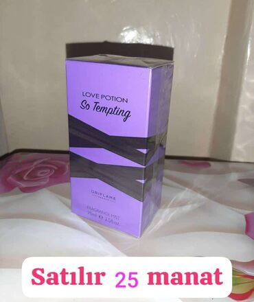 Ətriyyat: Oriflame brendinin "Dancing Lady Hypnotic Night" ətri. Bu ətir 50 ml — 24