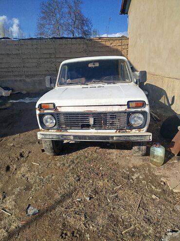 ВАЗ (ЛАДА): ВАЗ (ЛАДА) 4x4 Нива: 1993 г., 1.6 л, Механика, Бензин, Внедорожник
