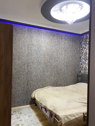 Həyət evləri və villaların satışı: Fərdi yaşayış evi, iki mərtəbəli, geniş həyəti və terraslı. Evin — 10