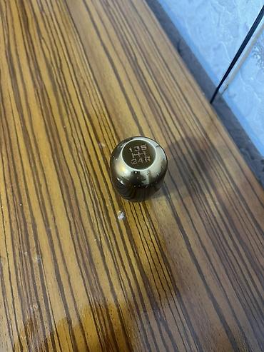 momo pedal: MOMO Italy sürət qolu başlığı (gear knob) - Brend: MOMO Italy (üst — 2