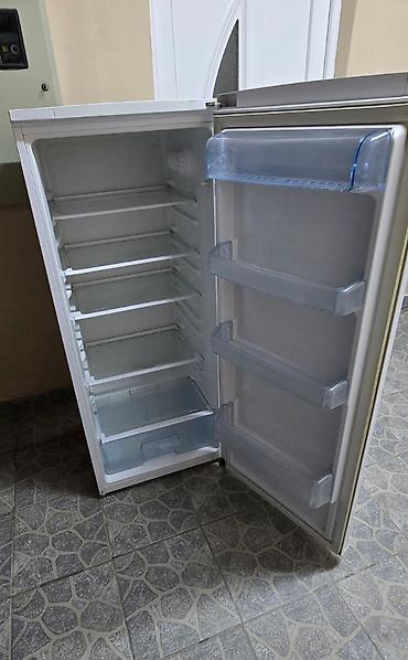 siemens ap75: Frizider Beko u dobrom i ispravnom stanju, radi.   Visina:134cm — 2