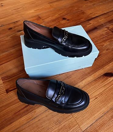 Mokasin və loferlər: Qadın loafer ayaqqabıları 2-3 dəfə geyinilib, 40 ölçüdür. 80 manata — 3