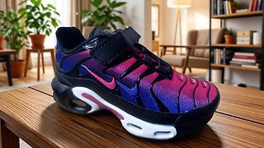 Patike: Tn patike 
3100 din
mn — 1