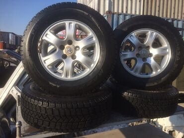 куплю диски r16 в Кыргызстан: Диски Тойота Хайлендер
Резина MAXXIS 215/70 R16