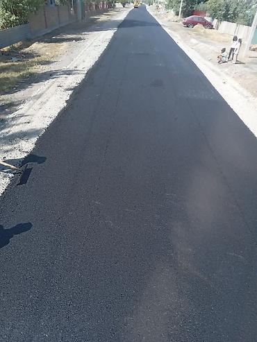 Коммунальная и дорожная техника: Услуги по укладке асфальта для создания прочных и долговечных дорожных — 6