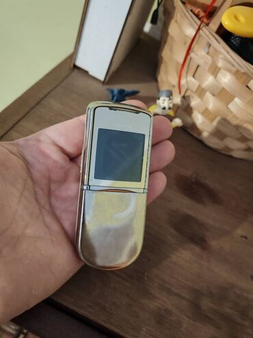телефон флай металлический корпус: Nokia 8 Sirocco, цвет - Золотой