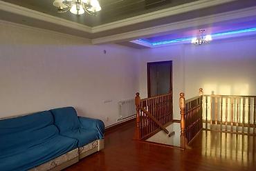 Продажа коттеджей и домов: Продаю 5 –комнатный дом. Адрес: Кайназарова – Профсоюзная. Закрытый — 3