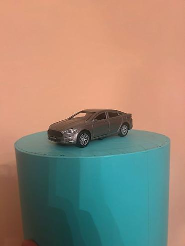 fort salon: Metall miniatür avtomobil modeli – sedan tipli, gümüşü rəngdə — 5